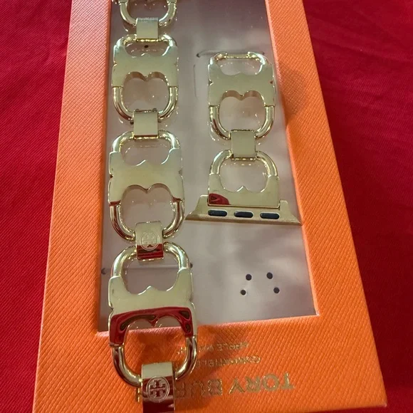 Tory Burch Apple Watch band gold tone - Picture 3 of 6